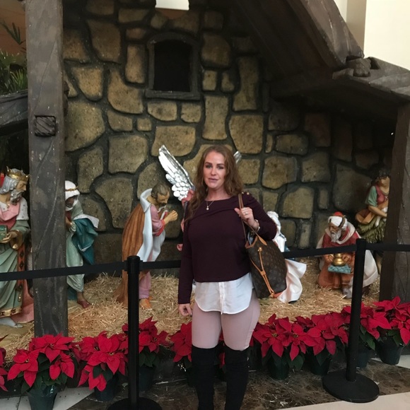 Meet your Posher, Shellie - Picture 5 of 8